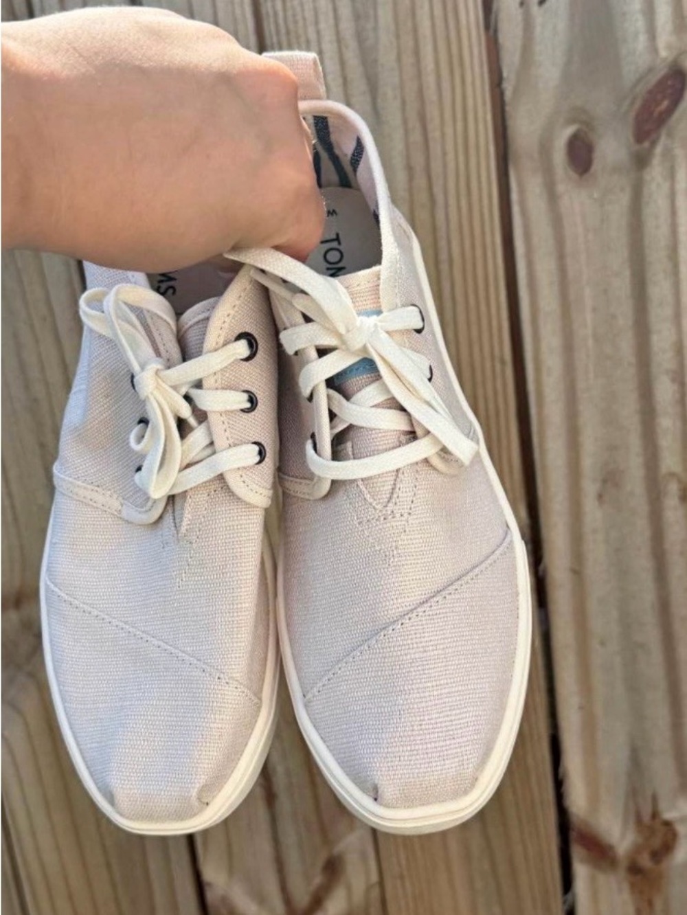 Toms Canvas Lace-Up Sneakers in Light Beige 7.5